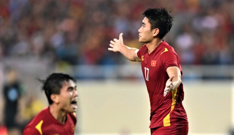 Vietnam striker Nham Manh Dung (17) celebrates his knock-out goal in the Thailand-Vietnam match at My Dinh Stadium in Hanoi on May 22, 2022. Photo courtesy of Dan Tri newspaper.