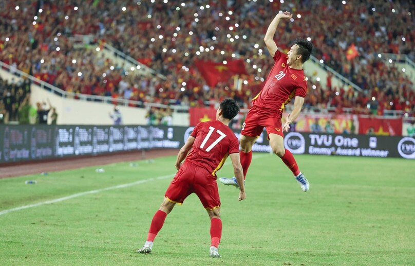 Vietnamese footballers enjoy themselves with the 1-0 win over Thailand at My Dinh Stadium in Hanoi on May 22, 2022. Photo courtesy of Vietnam News Agency. 
