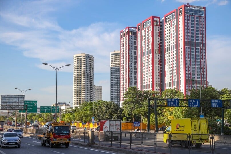Roads and buildings in Hanoi. Photo by The Investor/Trong Hieu.
