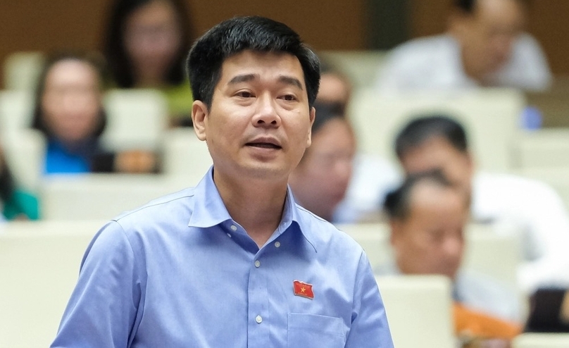 Legislator Le Thanh Hoan speaks at the National Assembly session on May 30, 2022. Photo courtesy of the legislative body.