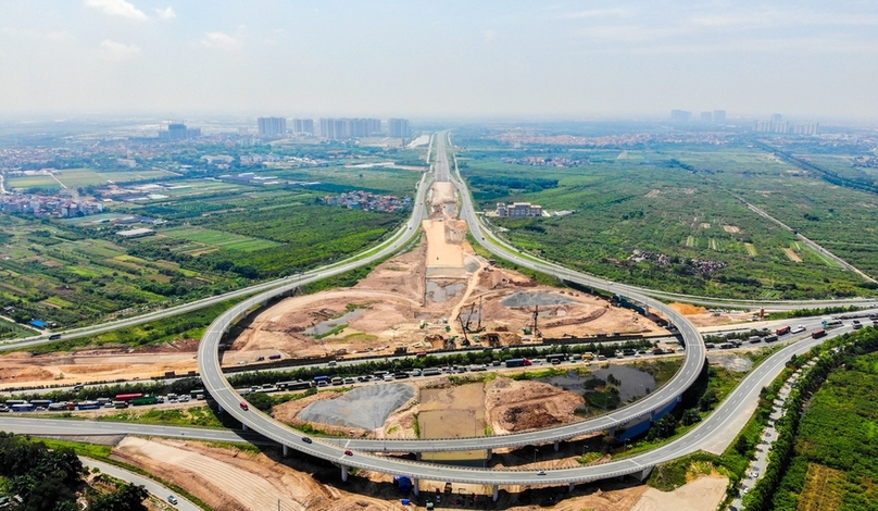 The interchange of Hanoi's Ring Road 3 and Hanoi-Haiphong Expressway. Photo by The Investor/Trong Hieu.