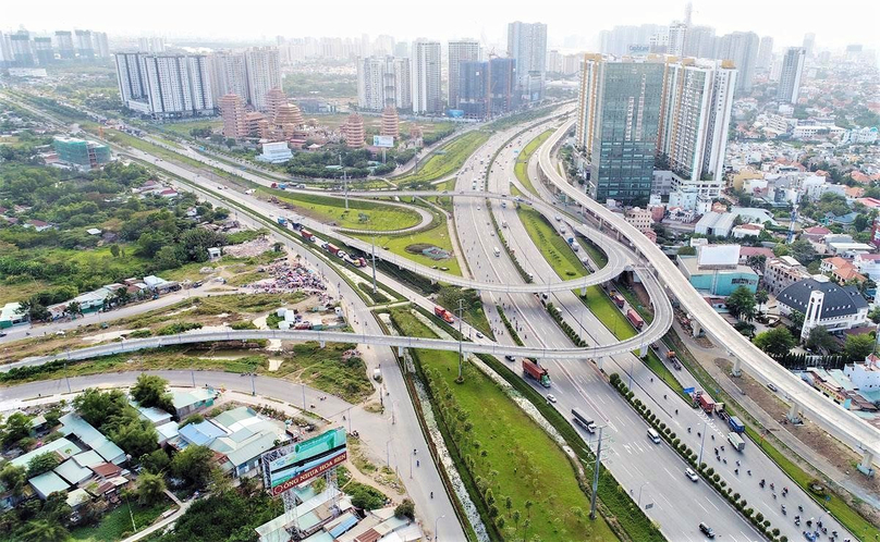 A bird's eye view of new roads in Thu Duc city on the outskirts of Ho Chi Minh City, where Ring Road 3 will surround. Photo courtesy of Vietnam News Agency.