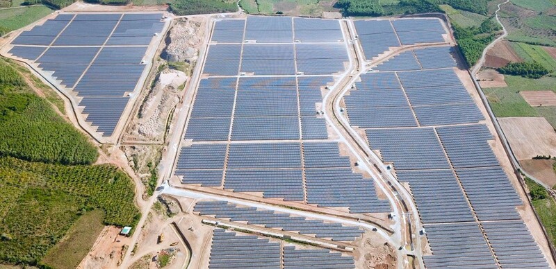 KN Cam Lam and Cam Lam VN solar power plants, developed and installed by Hanwha Energy, in Khanh Hoa province. Photo courtesy of Kosiaenc.