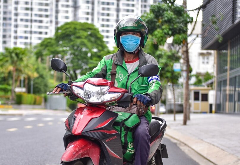  A Grab Vietnam rider. Photo courtesy of Voice of Vietnam.