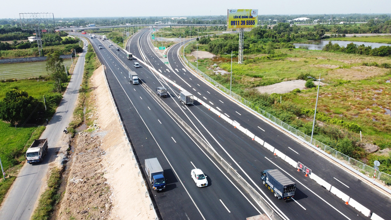 Trung Luong-My Thuan Expressway. Photo courtesy of Dautu newspaper.