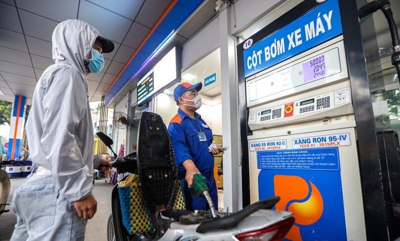 A Petrolimex gasoline station in Hanoi. Photo courtesy of The Investor/Trong Hieu.