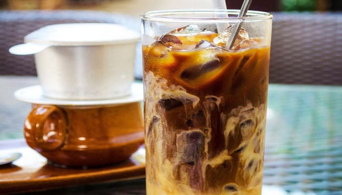 Ca phe sua da, or iced milk coffee. Photo courtesy of startupcoffee.vn.