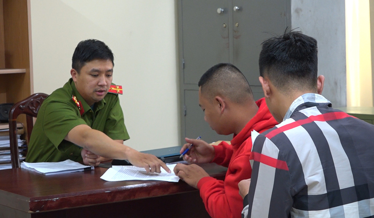 Some of the loan sharks questioned by police in Lam Dong, Vietnam's Central Highlands. Photo courtesy of Lam Dong newspaper.