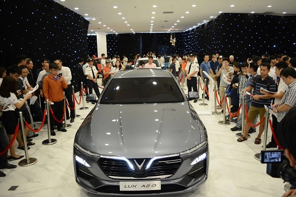 This year, car dealers have offered many promotions for the Ghost Month, including discounts, gifts and increased after-sales and warranty periods. Photo by The Investor/Dang Kiet.