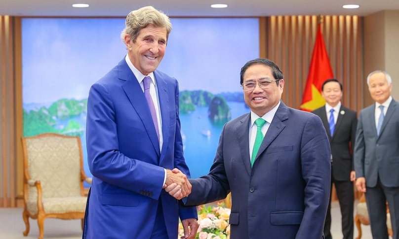 Special Envoy John Kerry meets with Vietnamese Prime Minister Pham Minh Chinh in Hanoi on September 5, 2022. Photo courtesy of the government's portal.