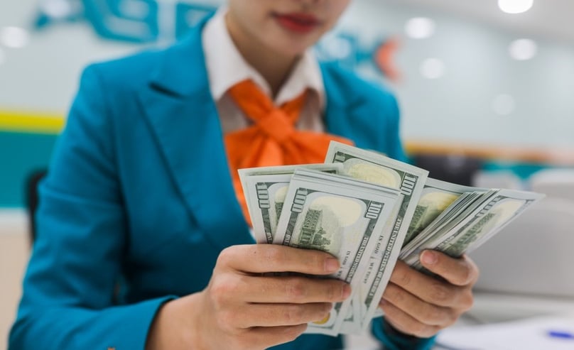 Dollar In Vietnam Hits 2 5 year High dollar-in-vietnam-hits-2-5-year-high