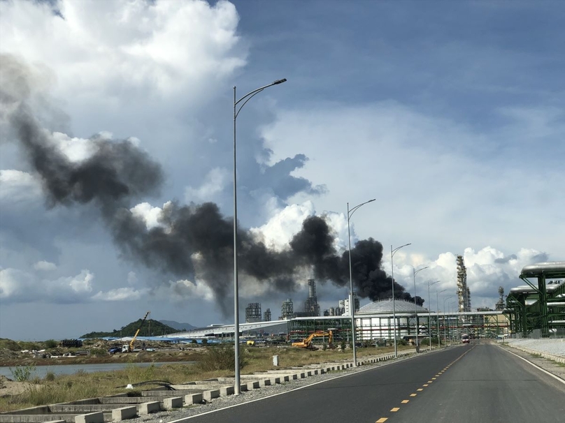 Fire at the Long Son Chemicals Complex in Vung Tau town, northern Vietnam on September 10, 2022. Photo courtesy of Long Son commune's people committee.