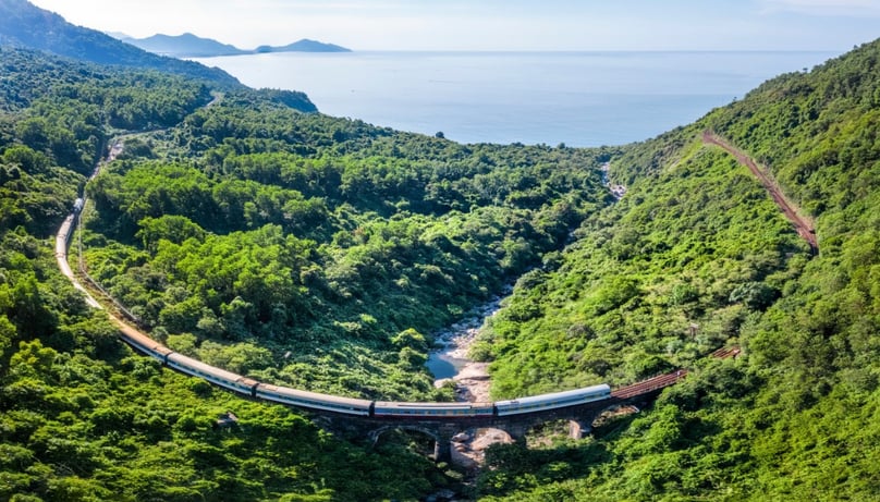 Railway section Vinh-Nha Trang. Photo courtesy of VNR.