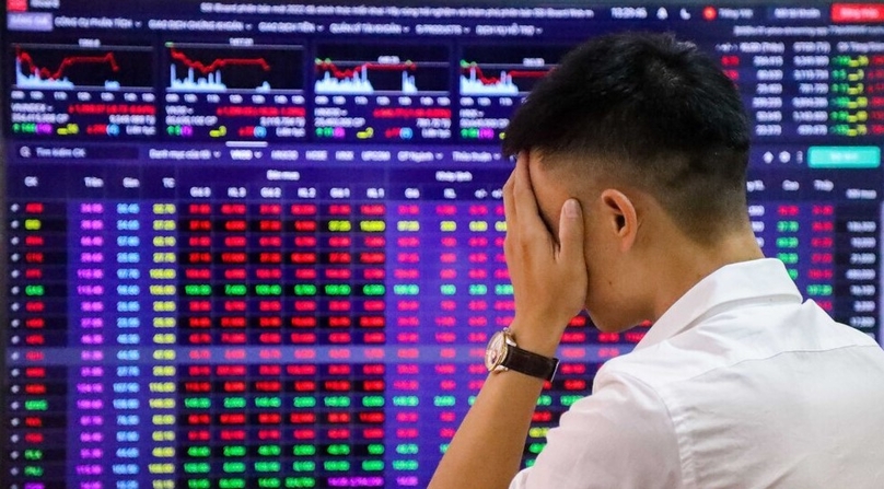 The HCMC bourse saw 347 stocks fall and 118 record gains on September 29, 2022. Photo courtesy of FLC Group.