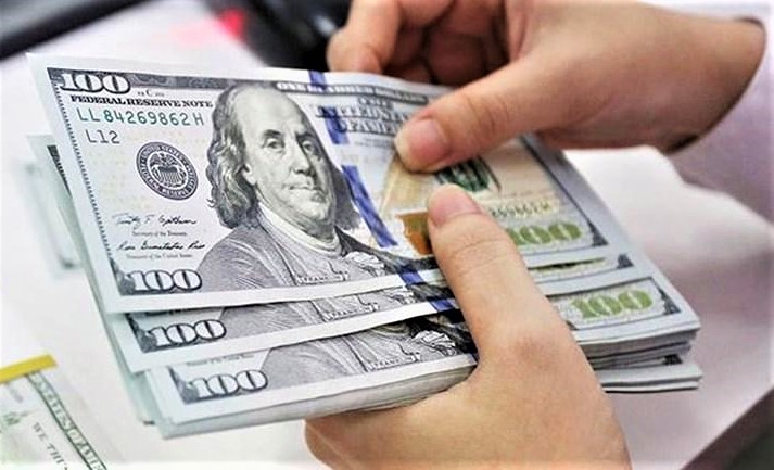 The U.S. dollar keeps rising over the Vietnamese dong. Photo courtesy of VnEconomy magazine.