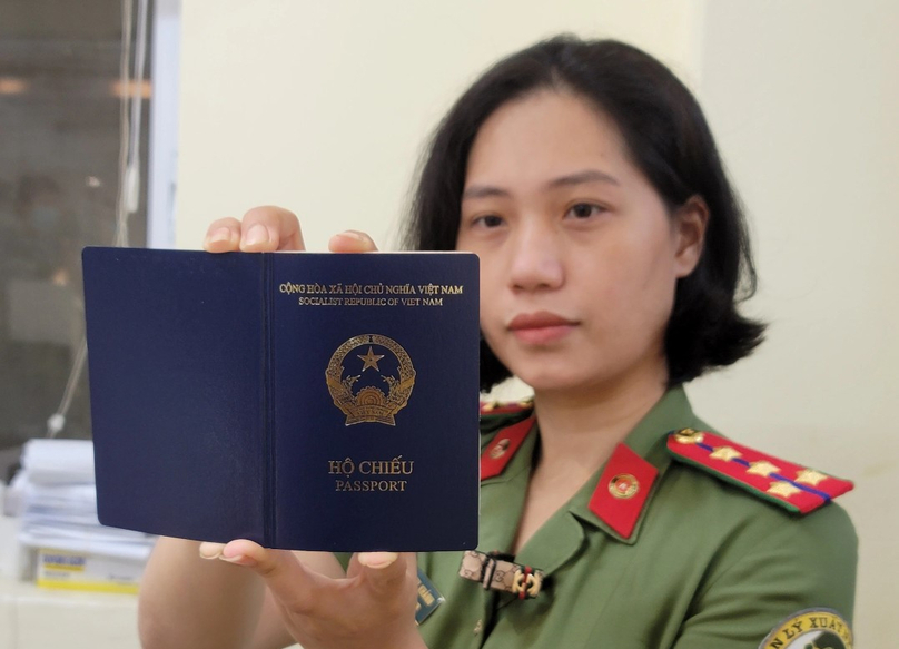A Vietnamese passport. Photo courtesy of Zing magazine.