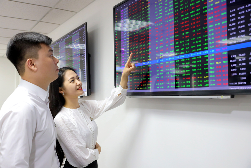 VN-Index makes the strongest rebound in five months on October 27. Photo by The Investor/Trong Hieu.