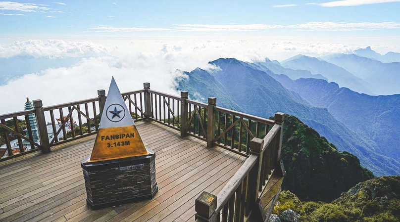 The Fansipan Mountain, nicknamed 'the Roof of Indochina', in Lao Cai province, northern Vietnam. Photo courtesy of Localvietnam.com.