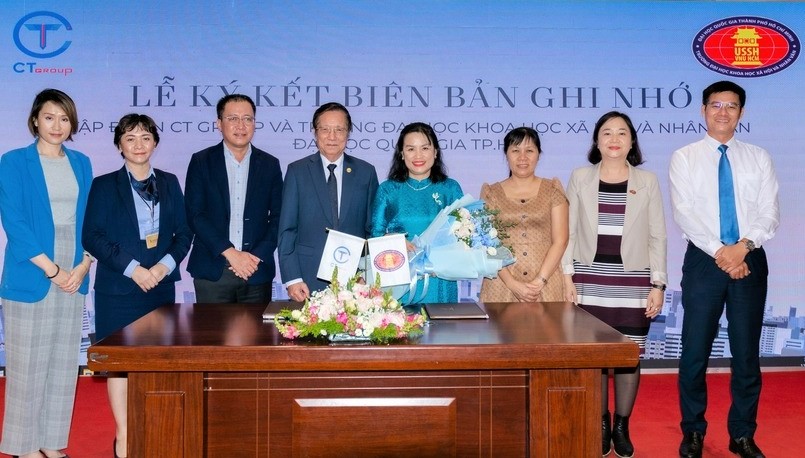 Representatives of CT Group and HCMC University of Social Sciences and Humanities at their partnership announcement on November 17, 2022 in HCMC. Photo courtesy of CT.