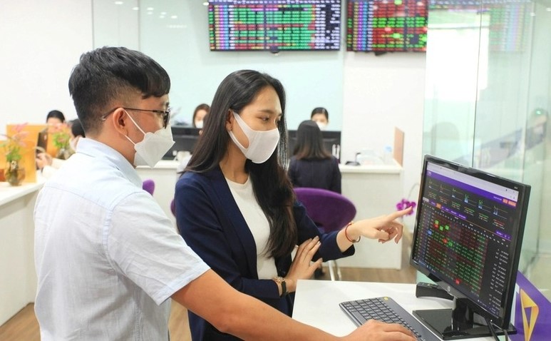 With historically low valuations, Vietnam's stock market is still a good investment environment for long-term investment and asset accumulation, say experts. Photo by The Investor/Trong Hieu.