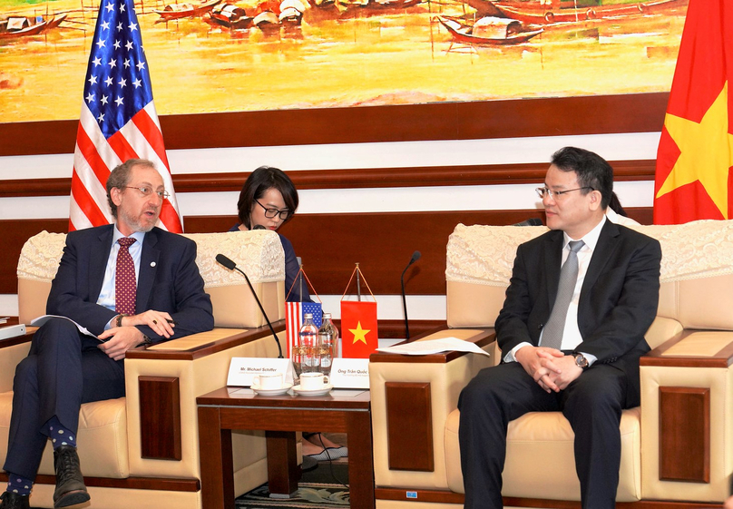 USAID Assistant Administrator for Asia Michael Schiffer (L) meets with Vietnam's Vice Minister of Planning and Investment Tran Quoc Phuong in Hanoi on November 22, 2022. Photo courtesy of USAID.