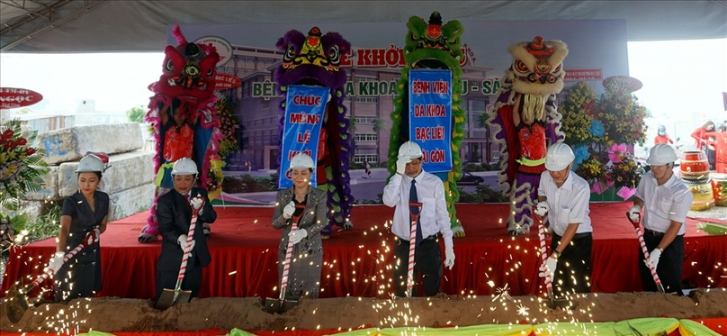The Bac Lieu-Saigon General Hospital JSC holds a ground-breaking ceremony for the Bac Lieu-Saigon General Hospital project on June 24, 2018. Photo courtesy of the firm.