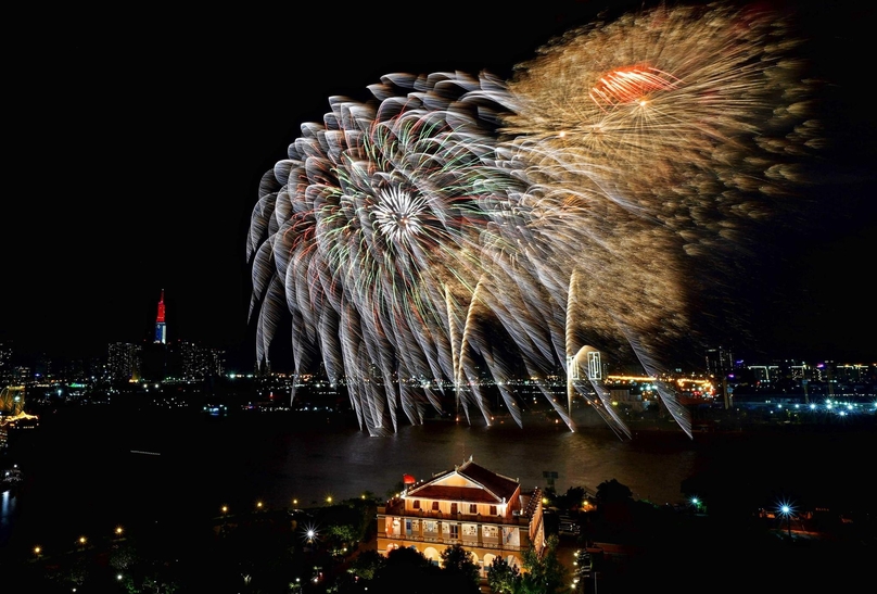 Fireworks at the beginning of Saigon River Tunnel, Thu Duc city, HCMC. Photo courtesy of Young People newspaper.