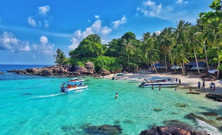 The government allowed 30-day visa-free entry to Phu Quoc Island in 2014. Photo courtesy of VietnamPlus.