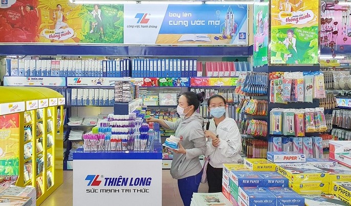 A stationery store with products from Thien Long Group. Photo courtesy of the corporation.