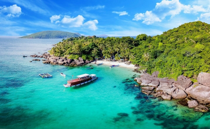 A corner of Phu Quoc, Vietnam's largest island off the southern province of Kien Giang. Photo courtesy of Vntrip.vn.
