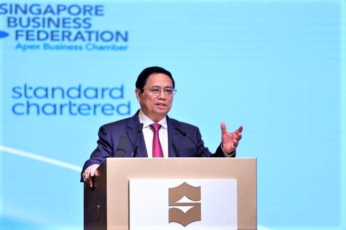 Prime Minister Pham Minh Chinh addresses the Vietnam-Singapore Business Forum in Singapore on February 10, 2023. Photo courtesy of the Vietnamese government portal.