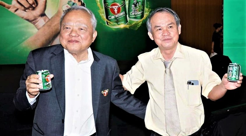 Carabao chairman Sathien Setthasit (L) and Hoang Anh Gia Lai FC president Doan Nguyen Duc in Ho Chi Minh City, Vietnam on February 10, 2023. Photo by The Investor/Nguyen Tuong.