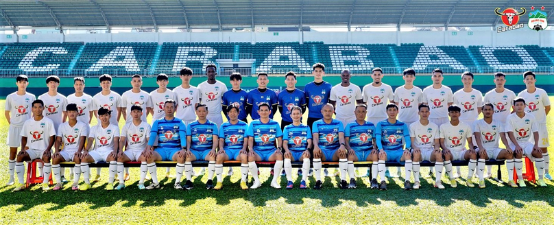 Hoang Anh Gia Lai FC introduce their new shirts with Carabao as the main sponsor. Photo courtesy of the club.