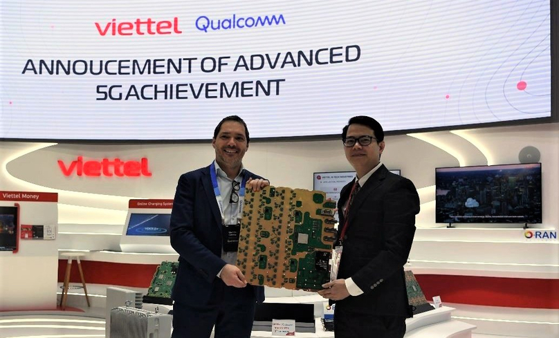 Representatives of Viettel and Qualcomm announce their new collaboration at Mobile World Congress Barcelona 2023 on February 28, 2023. Photo courtesy of Qualcomm.