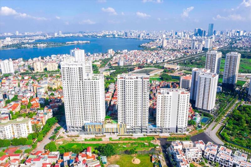 Many experts believe that Vietnam’s ailing real estate sector would only recover by next year. Photo courtesy of the government portal.
