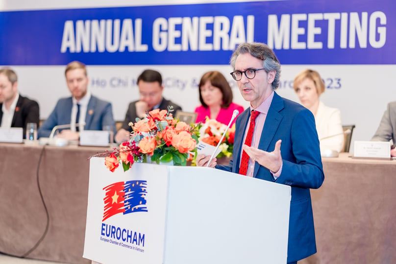  Giorgio Aliberti, EU Ambassador to Vietnam, addresses EuroCham and its members. Photo courtesy of EuroCham. 