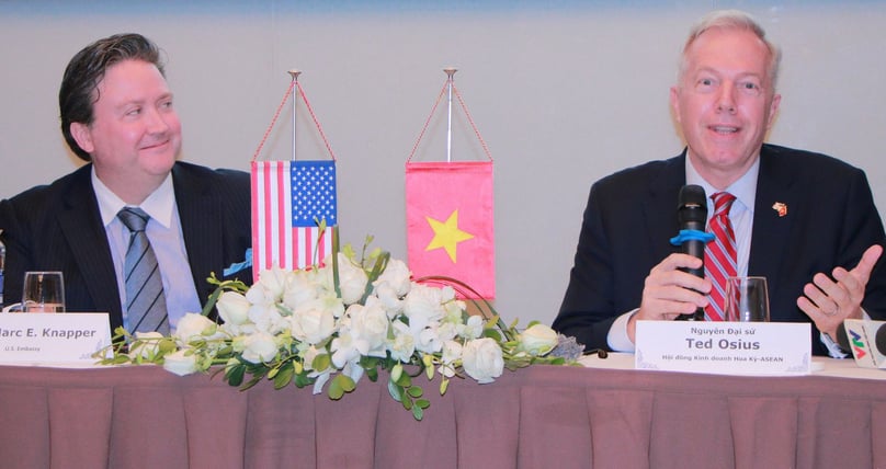 U.S. Ambassador to Vietnam Marc Knapper (L) and USABC president Ted Osius at a press briefing on the U.S. business mission in Hanoi on March 21, 2023. Photo courtesy of Youth newspaper.