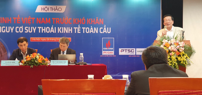 Dr. Nguyen Anh Tuan, vice chairman of Vietnam's Association of Foreign Invested Enterprises (VAFIE), speaks at a conference on the economic challenges facing Vietnam, in Hanoi on March 28, 2023. Photo by The Investor/Nguyen Thoan.