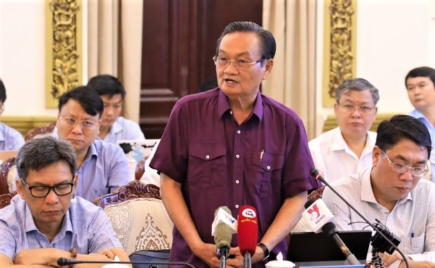 Dr. Tran Du Lich speaks at the meeting in HCMC on April 1, 2023. Photo courtesy of HCMC Press Center.