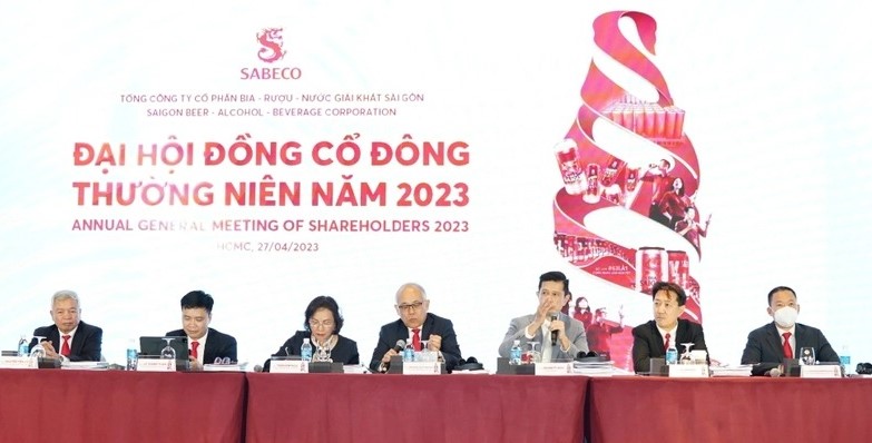Sabeco leaders at its annual general meeting in Ho Chi Minh City on April 27, 2023. Photo courtesy of the firm.