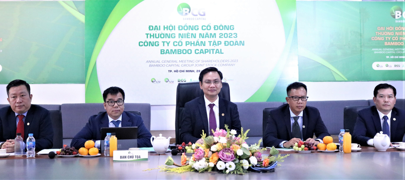 Bamboo Capital Group chairman Nguyen Ho Nam (center) presides over the group’s annual general meeting on April 28, 2023. Photo by The Investor/Gia Huy.