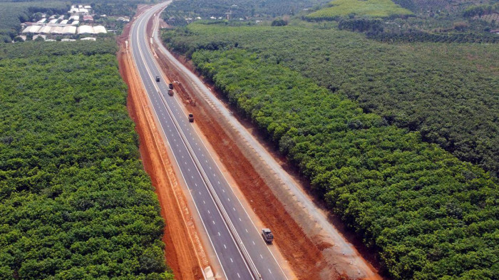 A section of Dau Giay-Phan Thiet Expressway. Photo courtesy of the government portal.