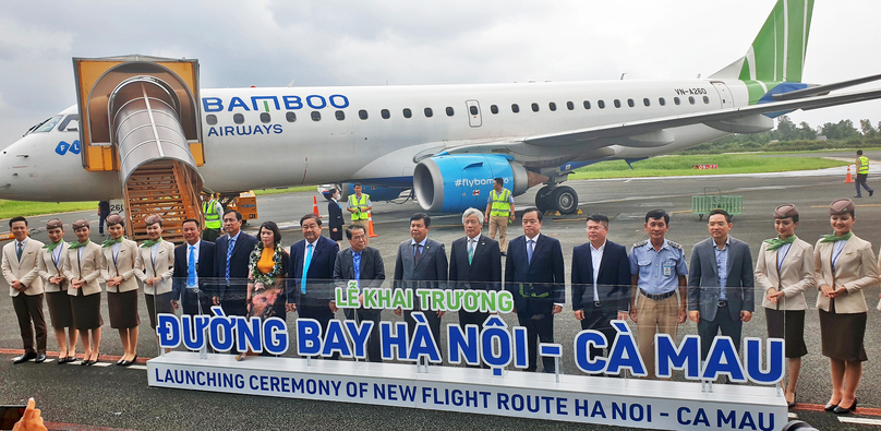 Bamboo Airways’ Hanoi-Ca Mau service is welcomed at Ca Mau Airport in the southernmost province on April 29, 2023. Photo courtesy of Youth newspaper.