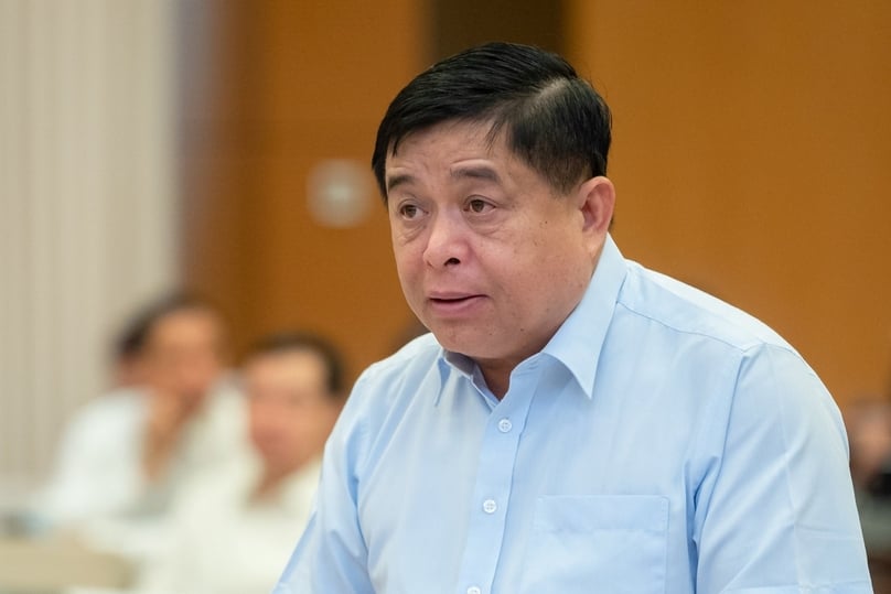 Minister of Planning and Investment Nguyen Chi Dung speaks at a National Assembly meeting in Hanoi on May 9, 2023. Photo courtesy of the government portal.