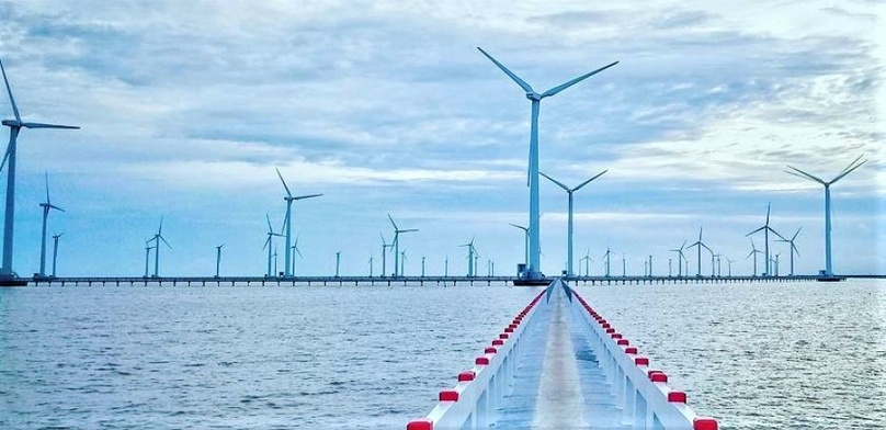 A coastal wind farm in Bac Lieu province, southern Vietnam. Photo courtesy of Bac Lieu newspaper.