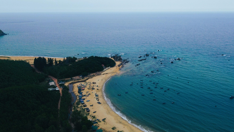 Lo Dieu beach at the proposed site for the Long Son Iron and Steel Complex project in Binh Dinh province, south-central Vietnam. Photo courtesy of VTC newspaper.