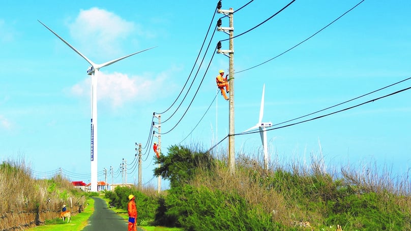 Part of the wind power system on Phu Quy island, a popular tourism destination in Binh Thuan province, south-central Vietnam. Photo courtesy of Young People newspaper.