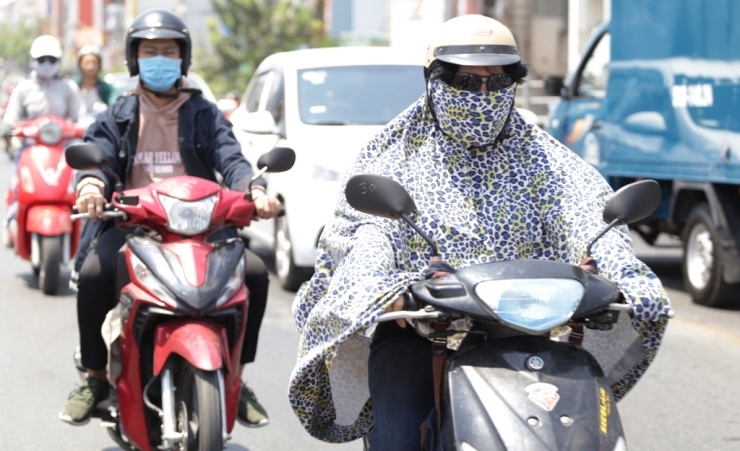 EVN plans to continue cutting power in the coming days as hot weather lingers. Photo courtesy of Vietnam Communist Party online newspaper.