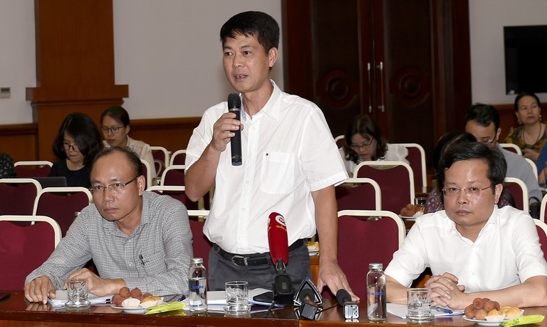 Doan Thanh Tuan, vice head of the Insurance Supervisory Authority, speaks at the Ministry of Finance's regular press conference in Hanoi on June 16, 2023. Photo courtesy of the ministry.