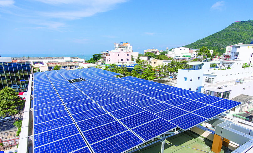 Rooftop solar panels installed on an office building in Vietnam. Photo courtesy of Vietnam Electricity.